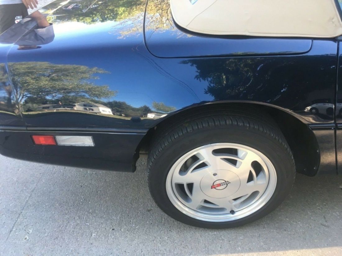 1989 Chevrolet Corvette - photo 3