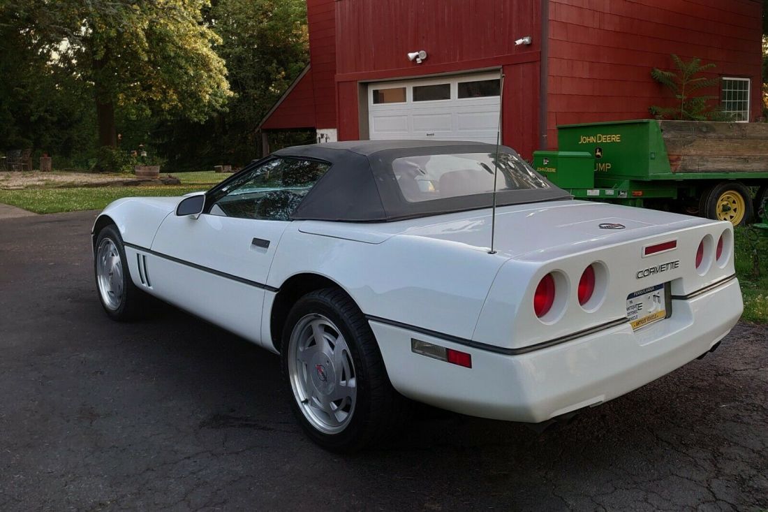 1989 Chevrolet Corvette - photo 13