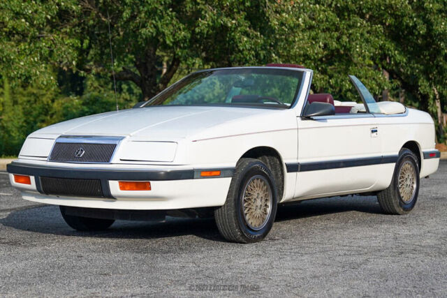 1989 Chrysler LeBaron Convertible - photo 12