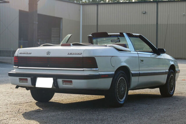1989 Chrysler LeBaron Convertible - photo 6