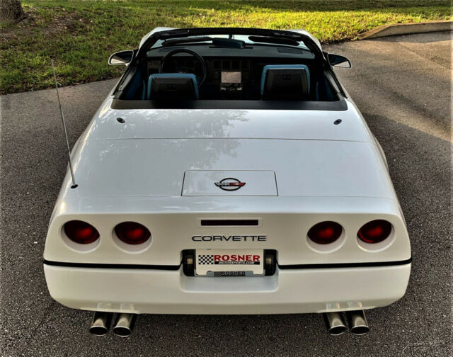1989 Chevrolet Corvette Convertible - photo 12