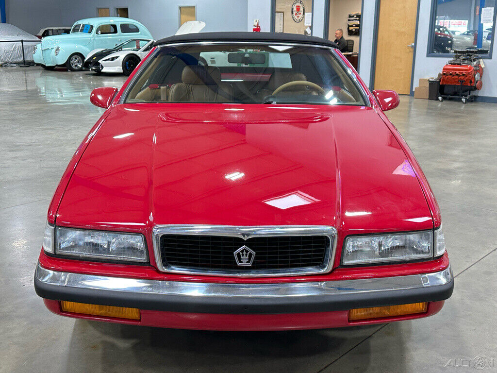 1989 Chrysler Town & Country Convertible - photo 10