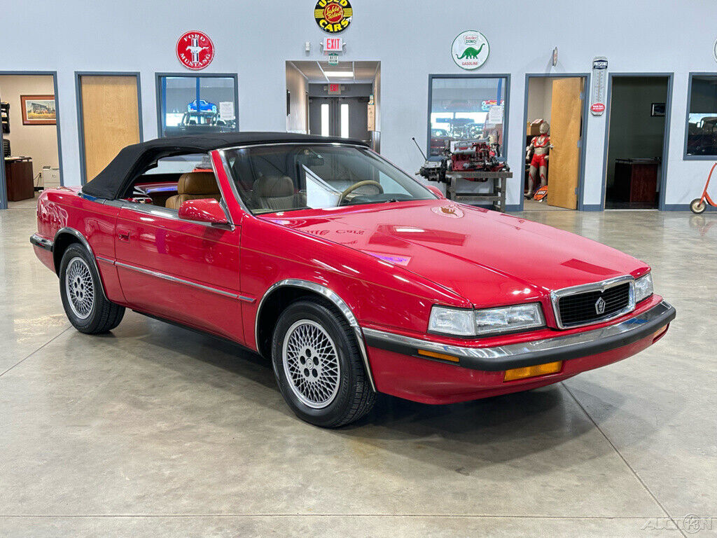 1989 Chrysler Town & Country Convertible - photo 9