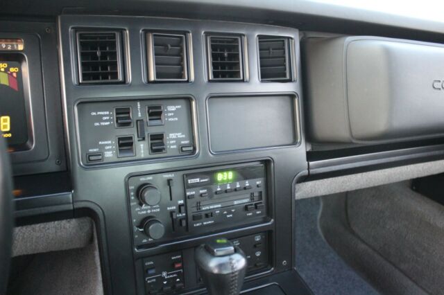 1989 Chevrolet Corvette - photo 11