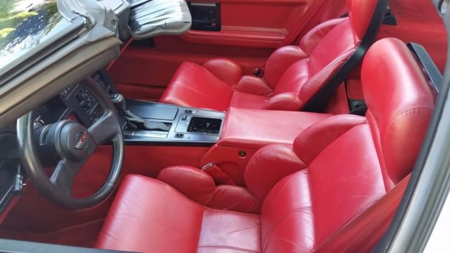 1989 Chevrolet Corvette leather - photo 10