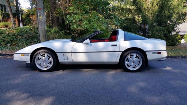 1989 Chevrolet Corvette leather - photo 4