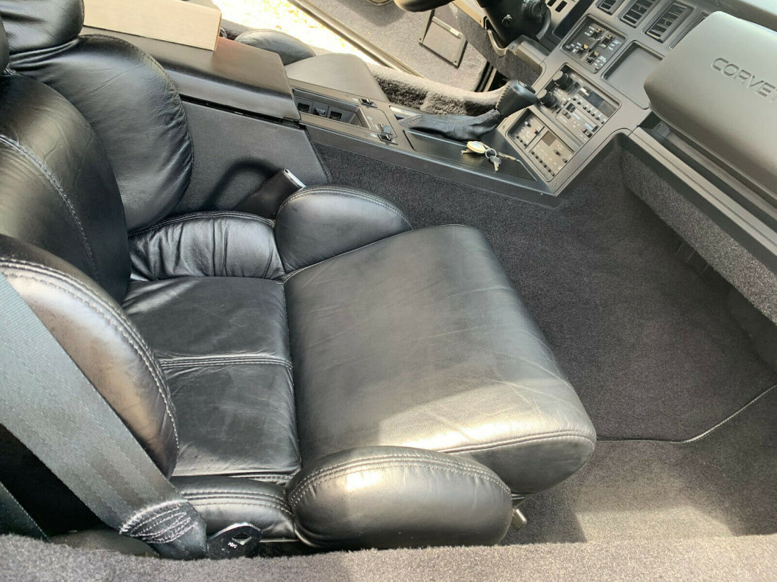 1989 Chevrolet Corvette - photo 10