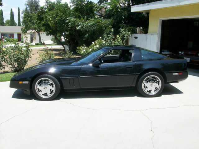 1989 Chevrolet Corvette Coupe - photo 2