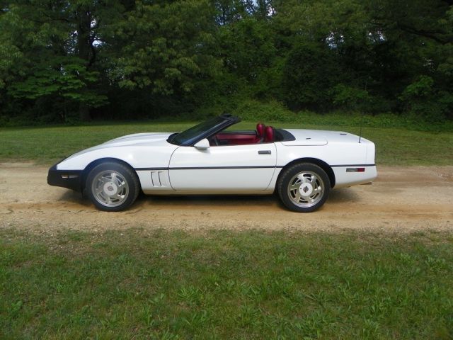 1989 Chevrolet Corvette Roadster Convertible - photo 4