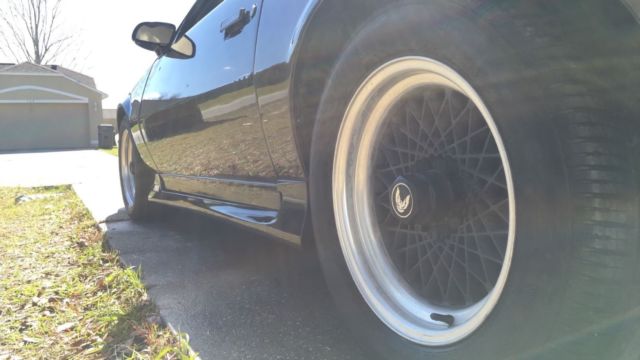 1989 Chevrolet Camaro - photo 10