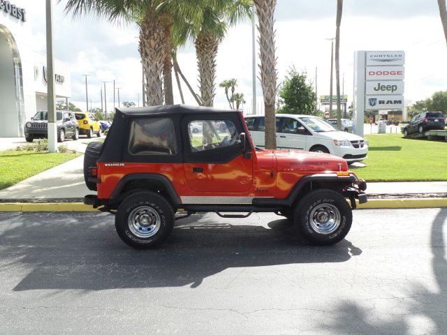 1989 Jeep Wrangler - photo 2