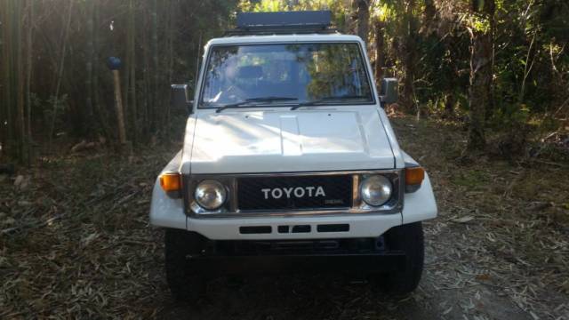 1989 Toyota Land Cruiser BJ70 Diesel 2 Door - photo 2