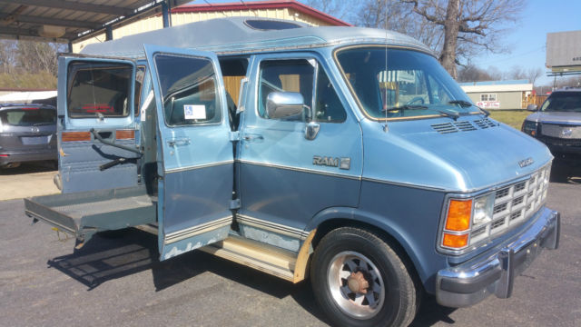 1989 Dodge HANDI CAP VAN - photo 13