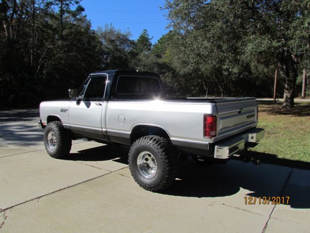 1989 Dodge Other Pickups se - photo 6