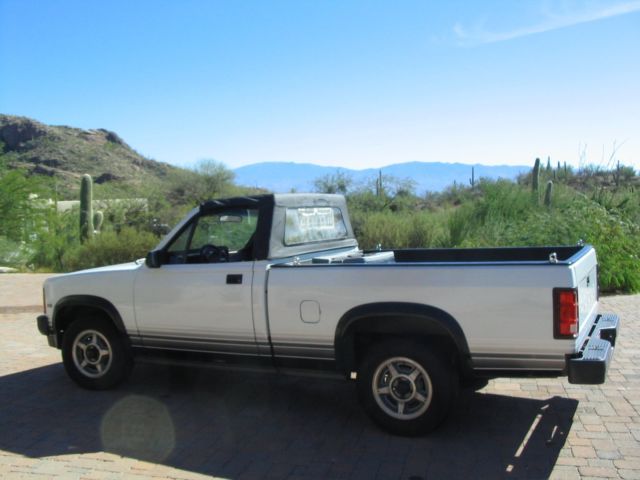 1989 Dodge Dakota DODGE DAKOTA CONVERTIBLE SPORT - photo 8