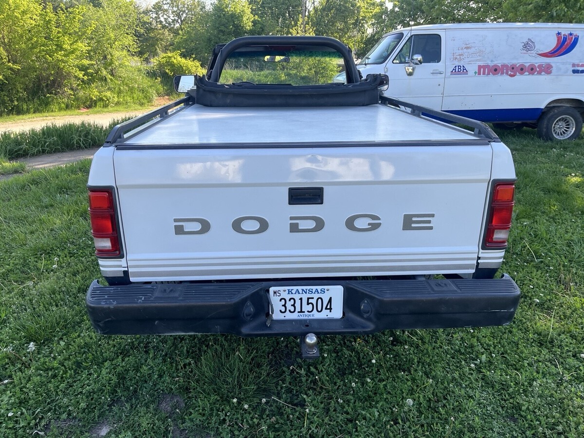 1989 Dodge Dakota SPORT - photo 6
