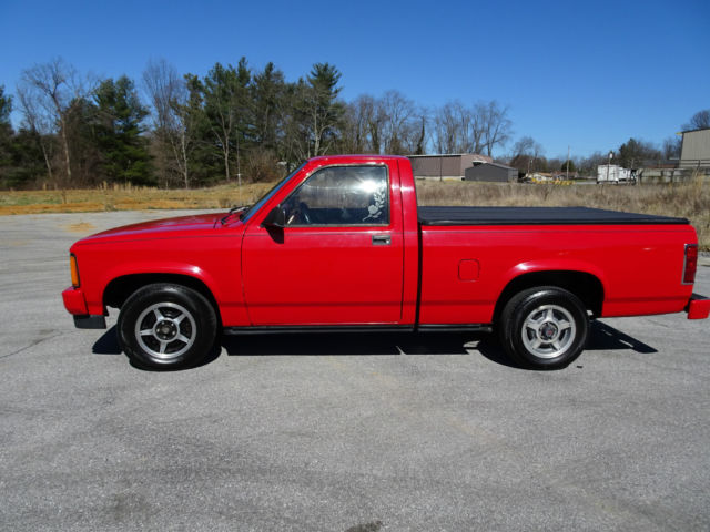 1989 Dodge Dakota Sport Reg Cab 2WD V6 Automatic - LOOK NICE TRUCK - CLEAN! 1989 Dodge Dakota Sport Standard Cab Pickup 2-Door