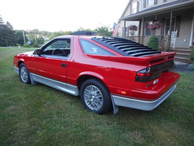 1989 Dodge Daytona ES - photo 3