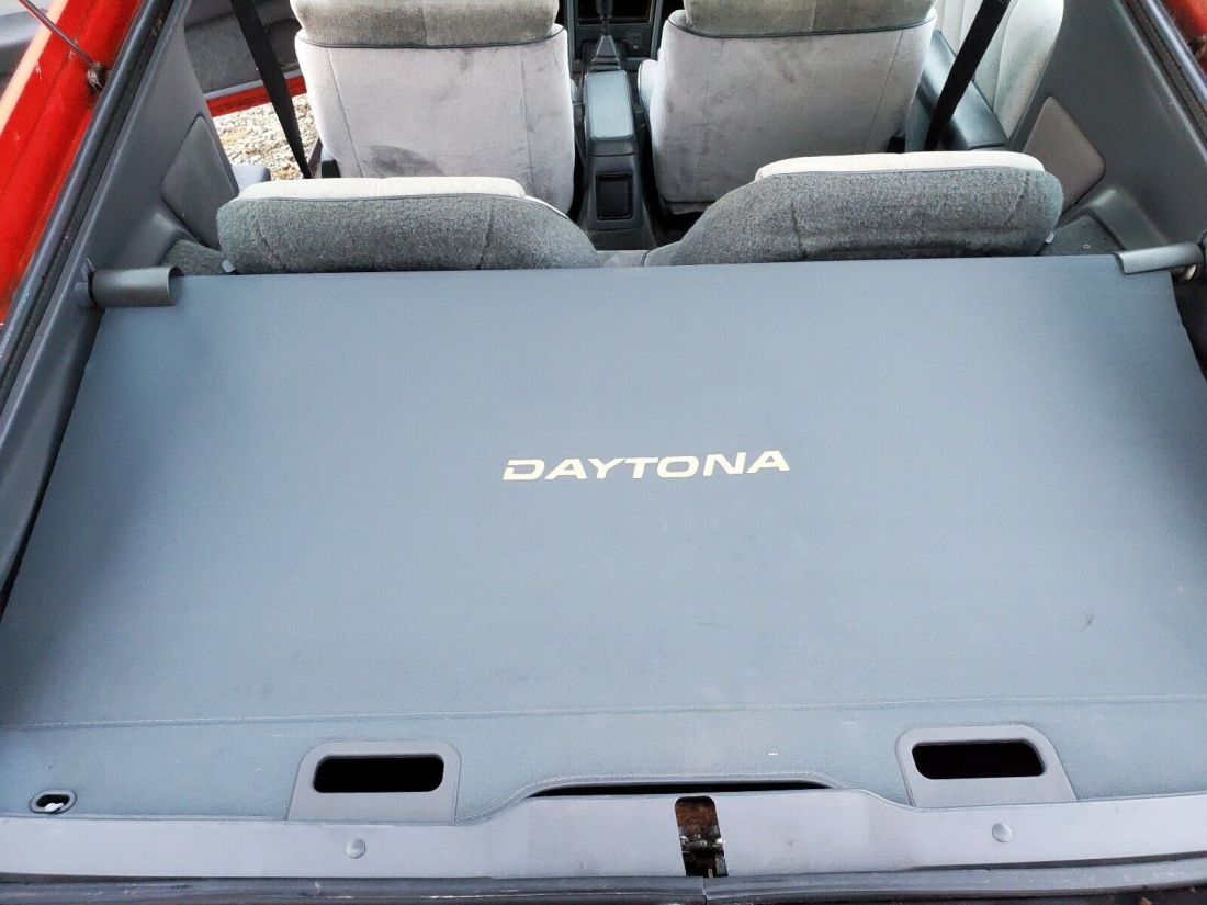 1989 Dodge Daytona ES - photo 7