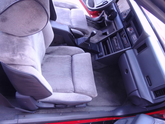 1989 Dodge Daytona 2 door Coupe - photo 12