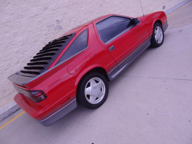 1989 Dodge Daytona 2 door Coupe - photo 7