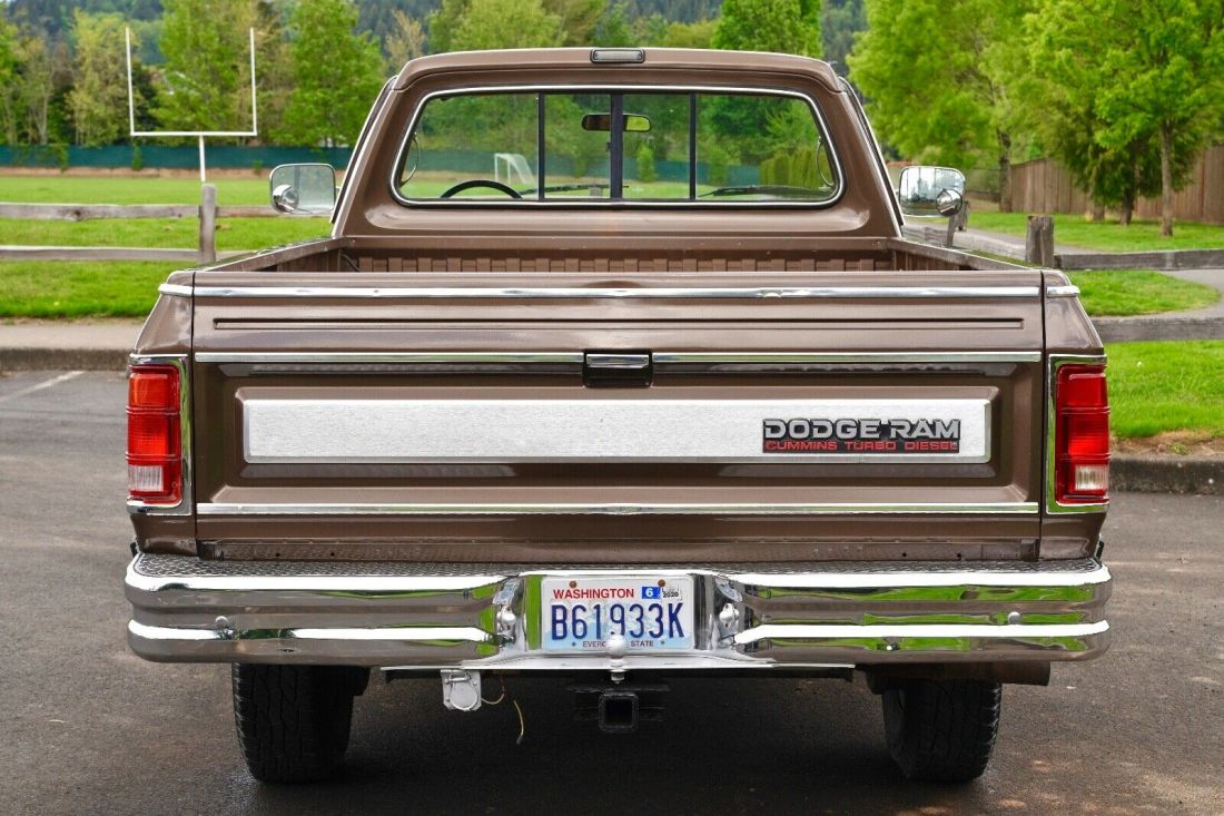 1989 Dodge Ram 2500 LE - photo 3