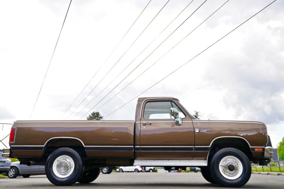 1989 Dodge Ram 2500 LE - photo 4
