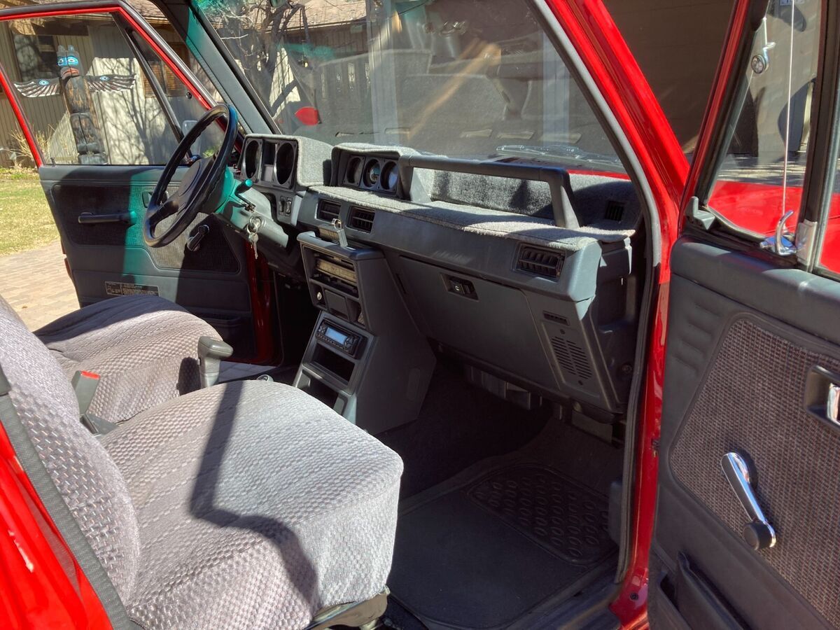 1989 Dodge Raider - photo 10