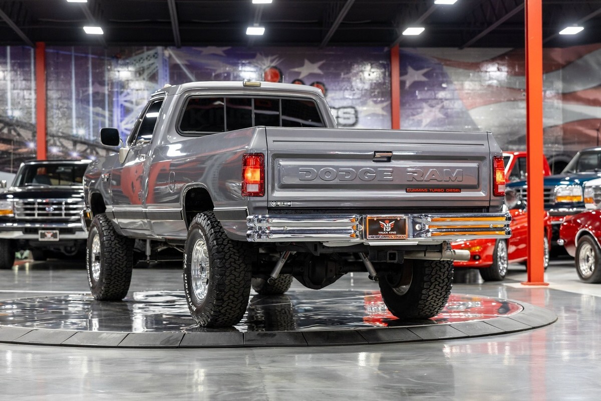 1989 Dodge 3/4 Ton Trucks W250 Sweptline 4WD - photo 9