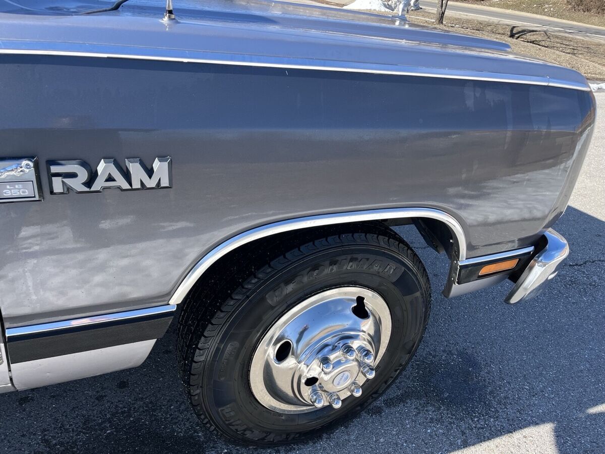 1989 Dodge Ram 3500 D300 - photo 5