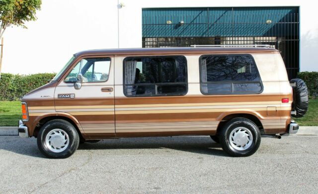 1989 Dodge Ram Van B250 Conversion, 100% Rust Free(833)225-4227 - photo 6