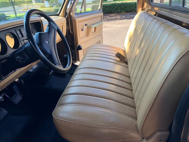 1989 Dodge Ram 2500 - photo 10