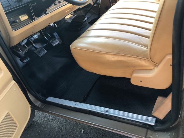 1989 Dodge Ram 2500 - photo 12