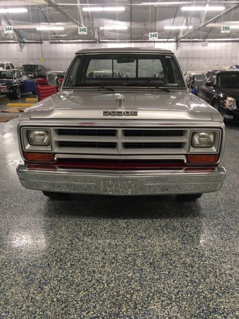 1989 Dodge Ram 2500 - photo 6