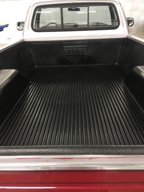 1989 Dodge Ram 2500 - photo 9