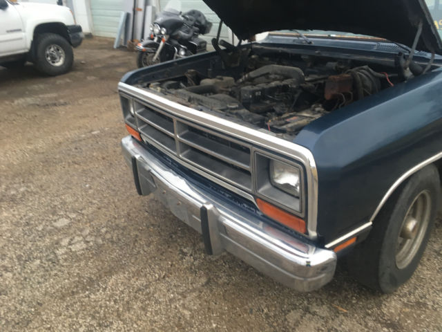 1989 Dodge Ram 2500 - photo 9