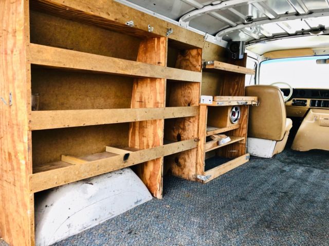 1989 Dodge Ram Van 350 - photo 11