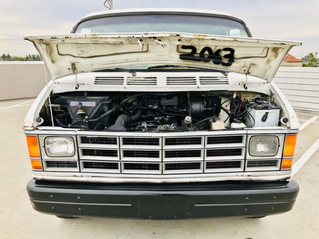 1989 Dodge Ram Van 350 - photo 12