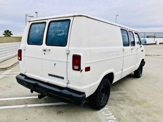 1989 Dodge Ram Van 350 - photo 5