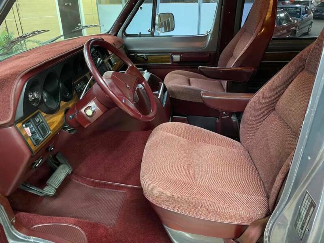 1989 Dodge Ram Van B150 Value 3dr Passenger Van - photo 6