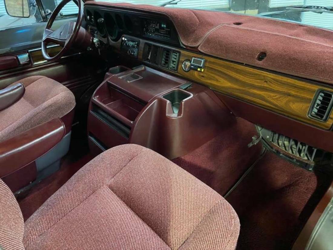 1989 Dodge Ram Van B150 Value 3dr Passenger Van - photo 9