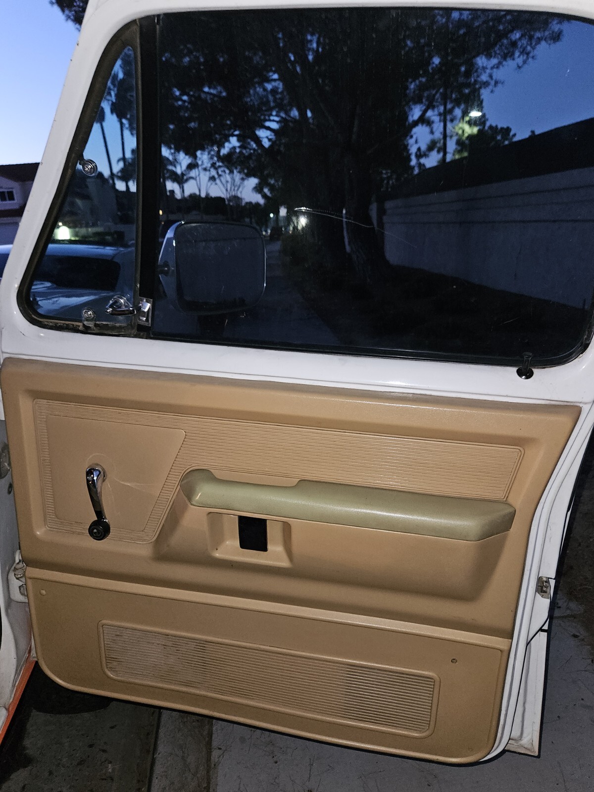 1989 Dodge Ramcharger AW150 - photo 5