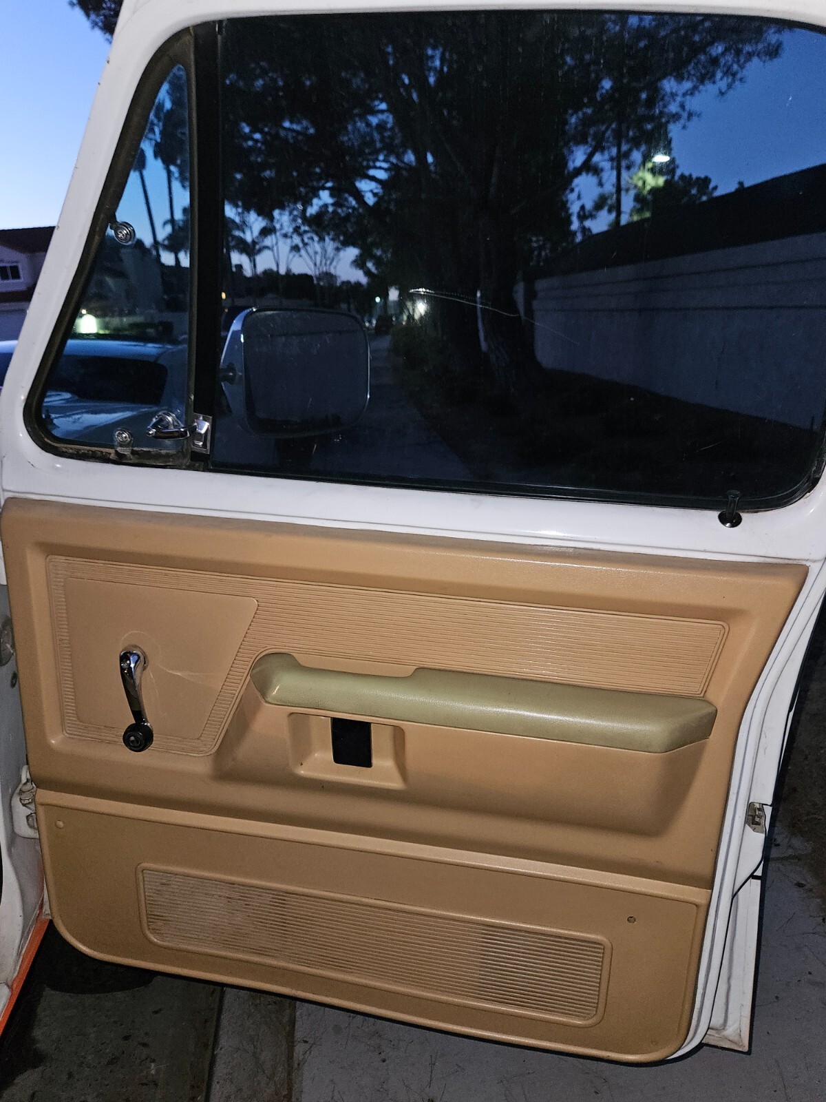 1989 Dodge Ramcharger AW-150 - photo 6