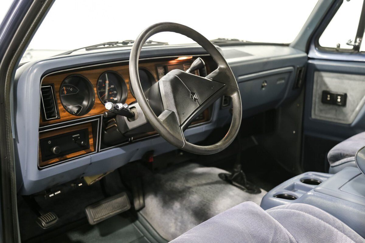 1989 Dodge Ramcharger - photo 13