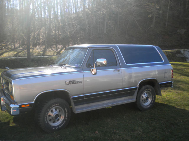 1989 Dodge Ramcharger Base Sport Utility 2-Door 5.2L 1989 Dodge Ramcharger