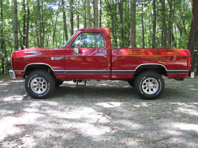 1989 DODGE W-150 4x4 RAM PICKUP SHORT BED 1989 Dodge Ram 1500 W-150 PICKUP TRUCK