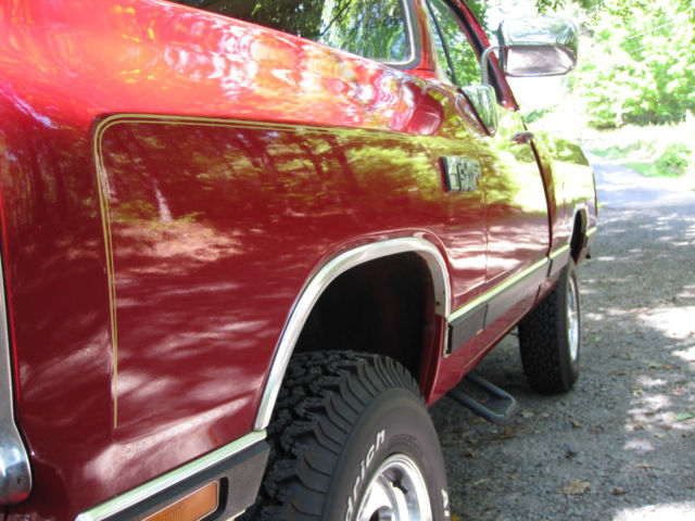 1989 Dodge Ram 1500 W-150 PICKUP TRUCK - photo 10