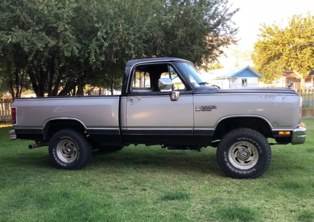 1989 Dodge Ram 1500 LE - photo 2