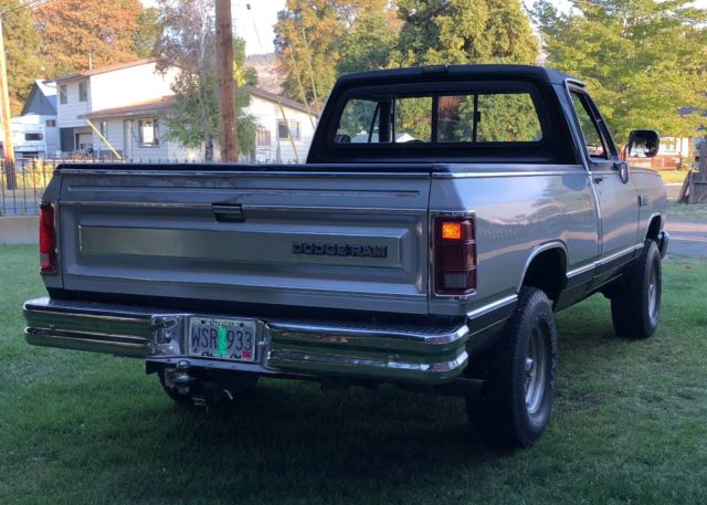 1989 Dodge Ram 1500 LE - photo 9