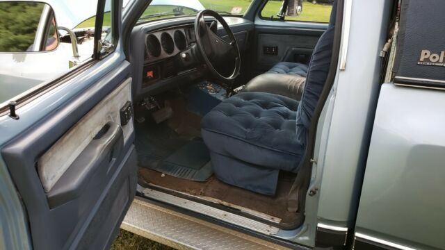 1989 Dodge Ram 2500 - photo 12
